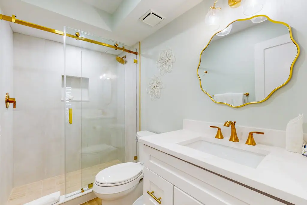 Fully Renovated - Seaview Suite