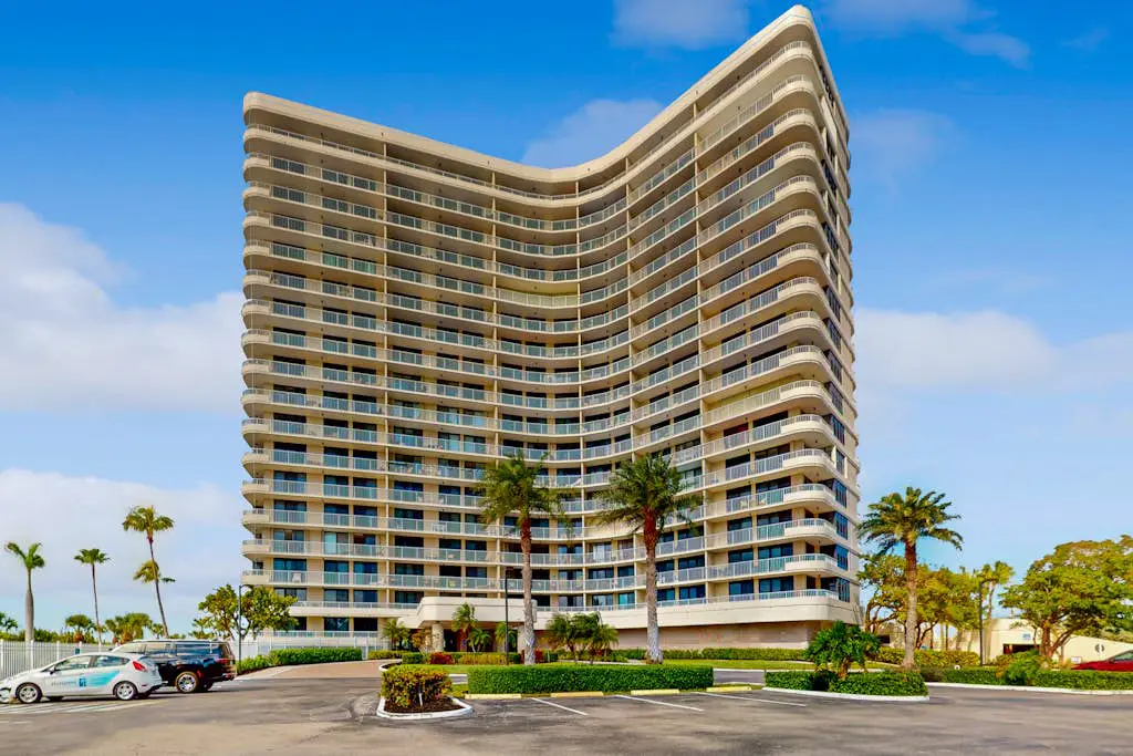 Fully Renovated - Seaview Suite