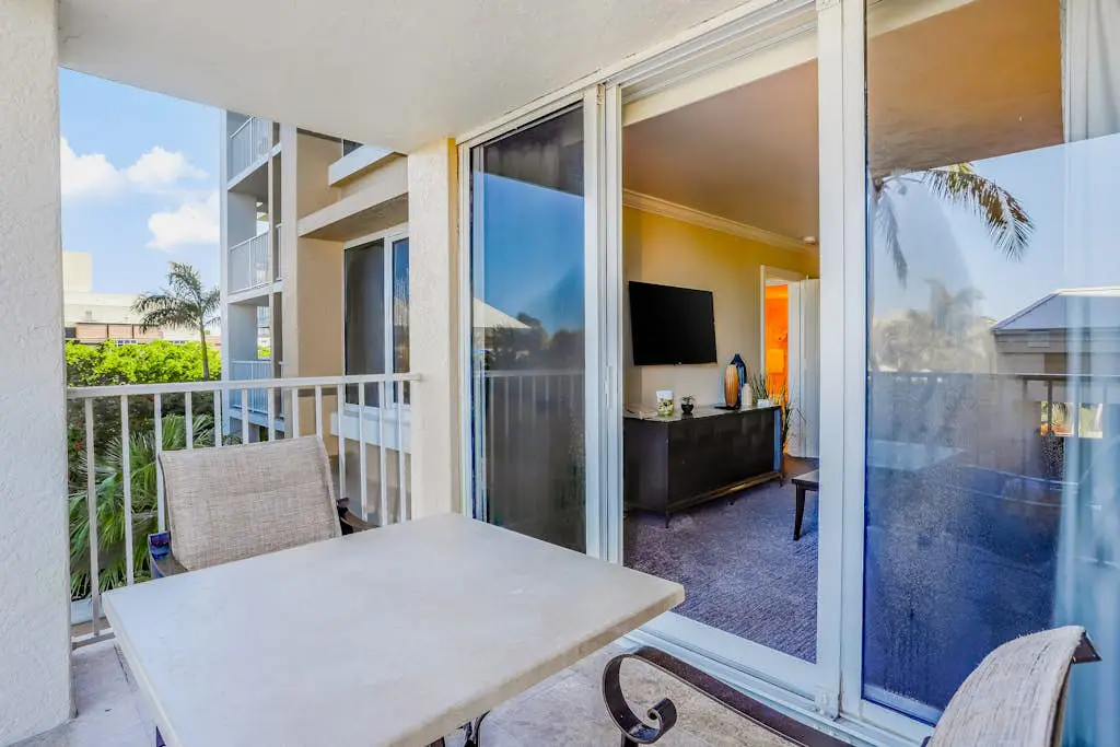 Marco Beach Ocean Resort Condominiums #607