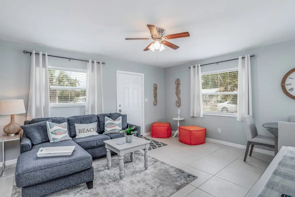 Sunny Downtown Bungalow