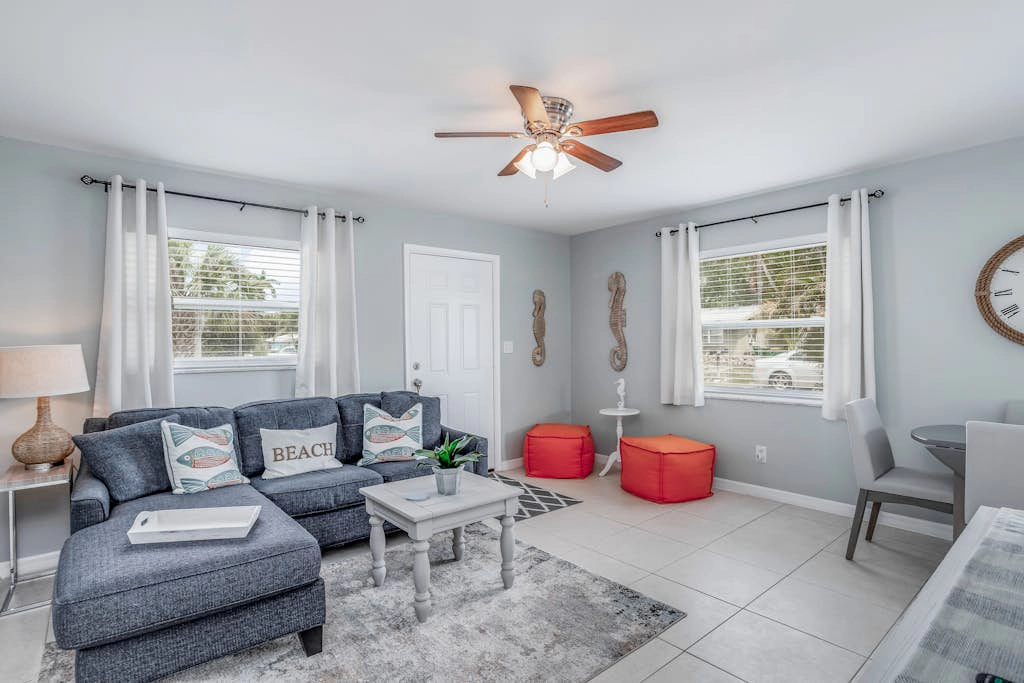 Sunny Downtown Bungalow