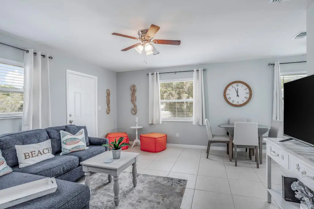 Sunny Downtown Bungalow