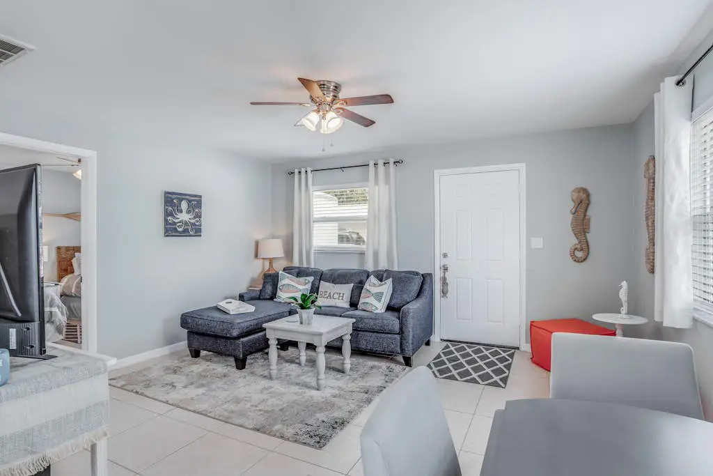 Sunny Downtown Bungalow