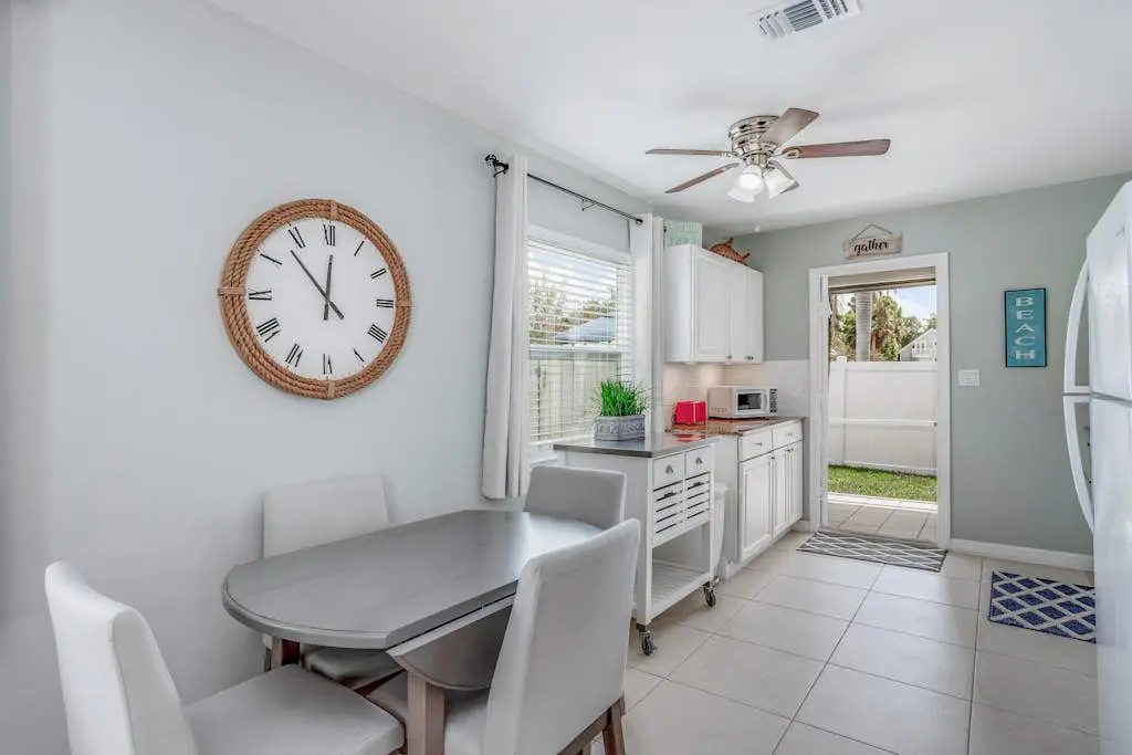 Sunny Downtown Bungalow