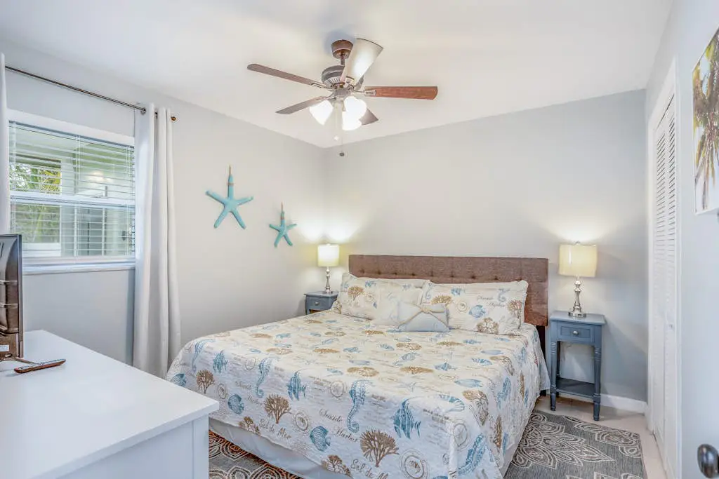 Sunny Downtown Bungalow