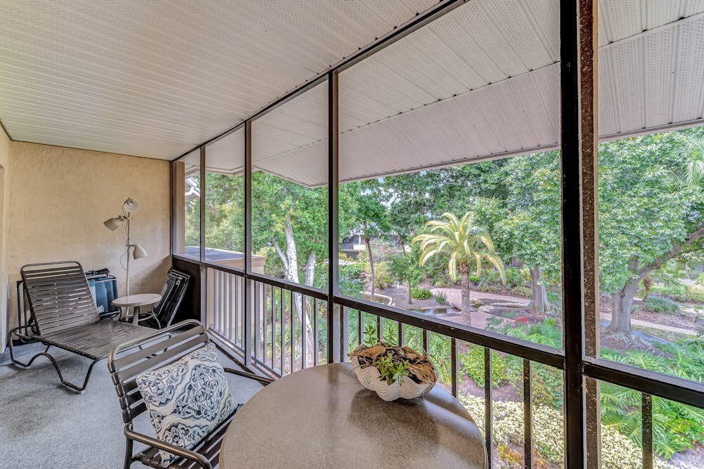 Your Serene Escape Awaits Discover Paradise in Naples at Park- near beach & golf