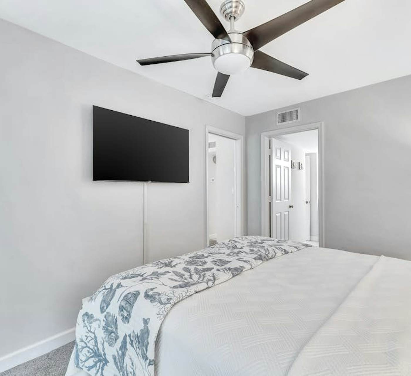 A Foot in the Shore | 2 Bed Naples, FL Condo