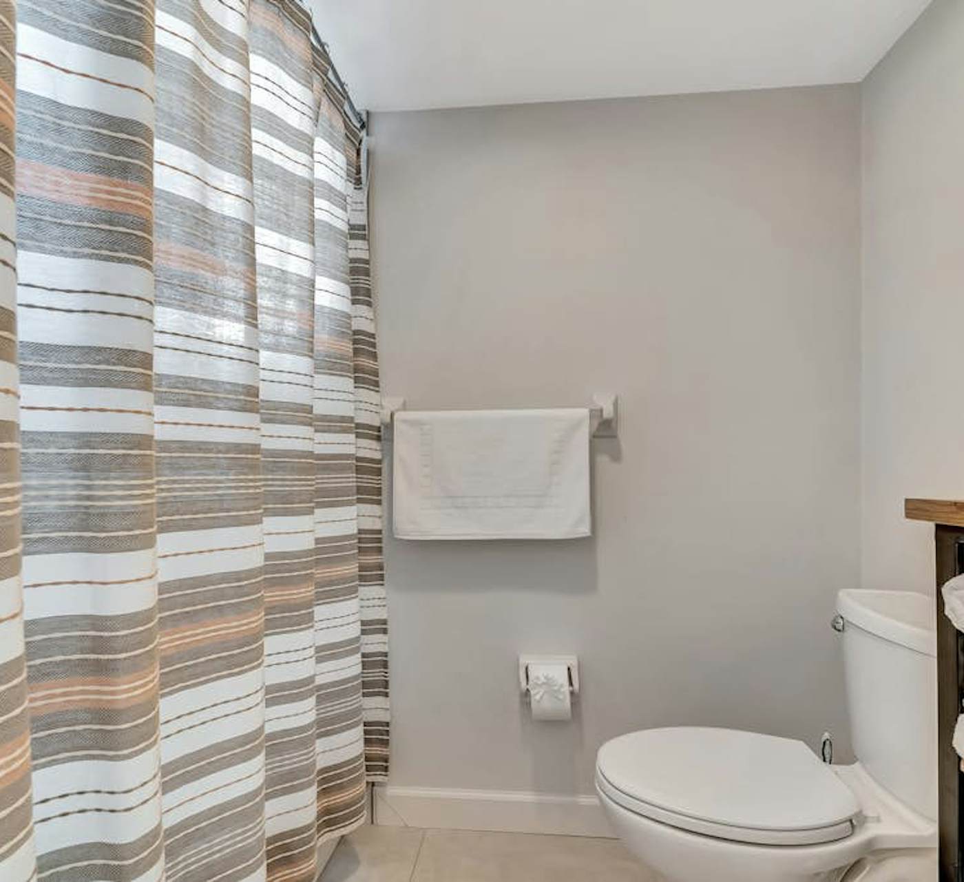 A Foot in the Shore | 2 Bed Naples, FL Condo