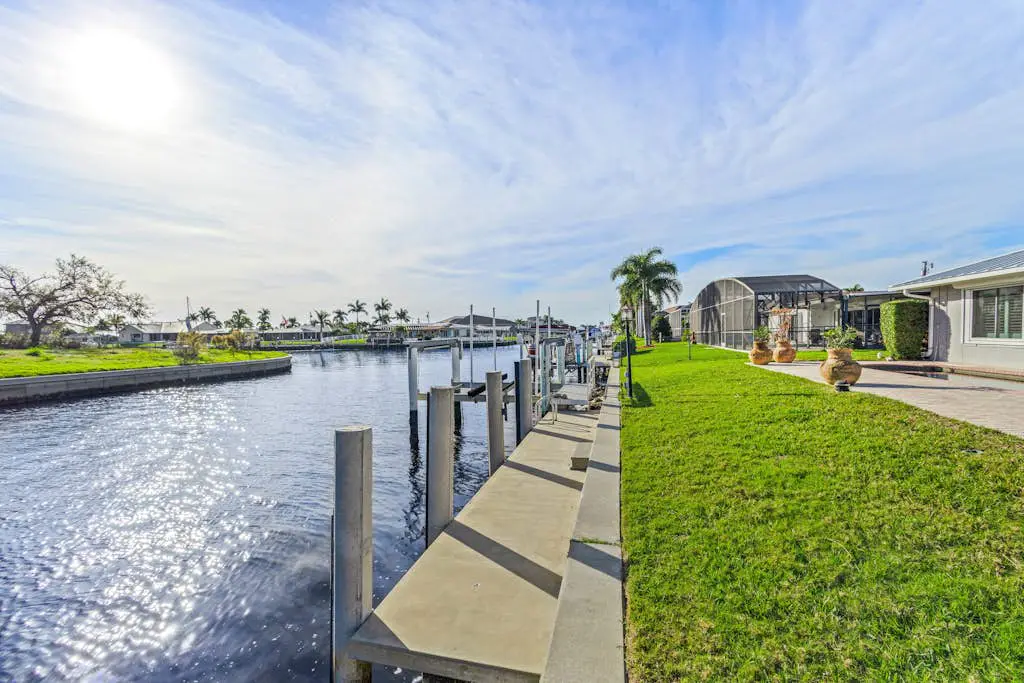 Life on the Harbor