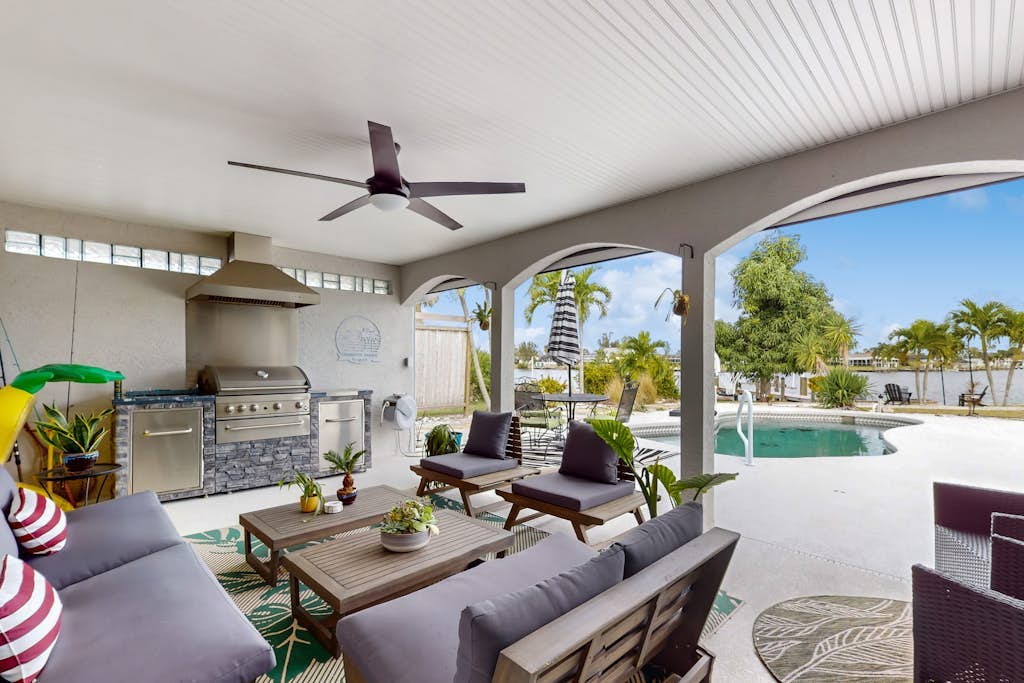 Waterfront Paradise: Heated Saltwater Pool, Private Dock, Snowbird-Friendly
