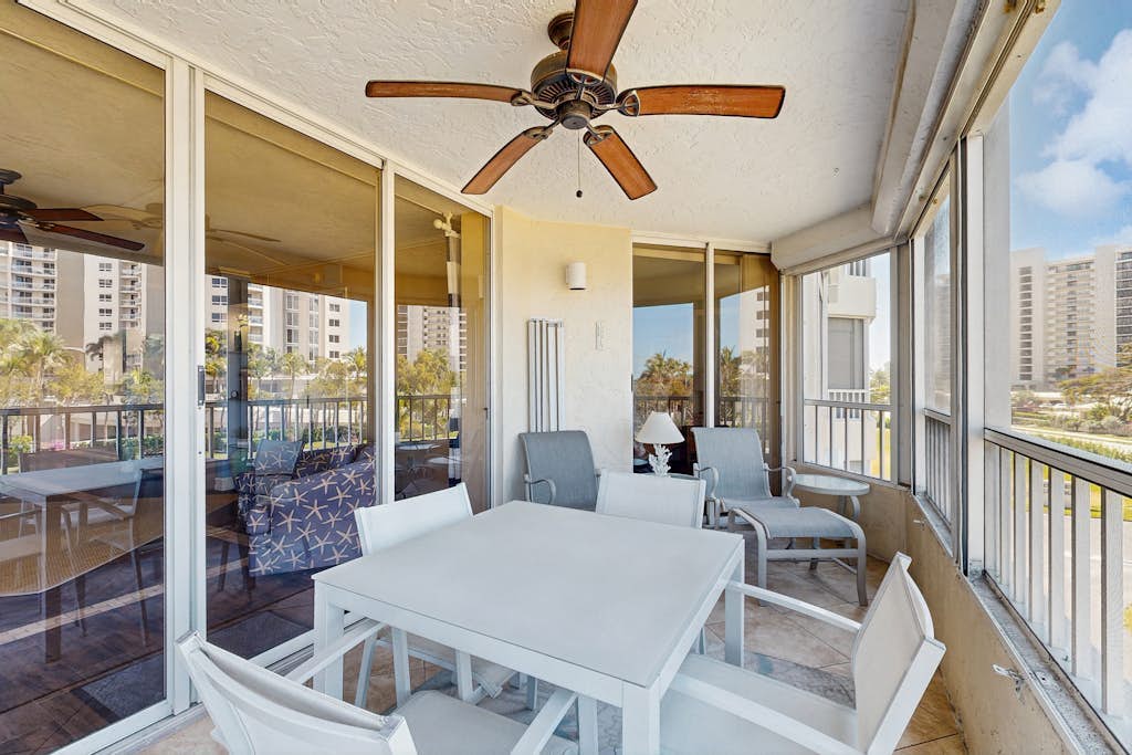 Coastal condo with shared pool, tennis courts, and dock