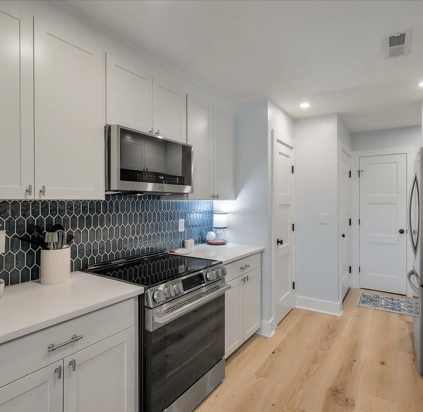 Modern, Dog-Friendly Marsh Retreat
