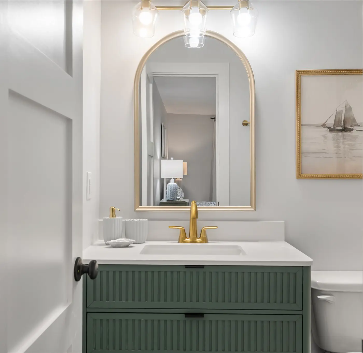 Modern, Dog-Friendly Marsh Retreat