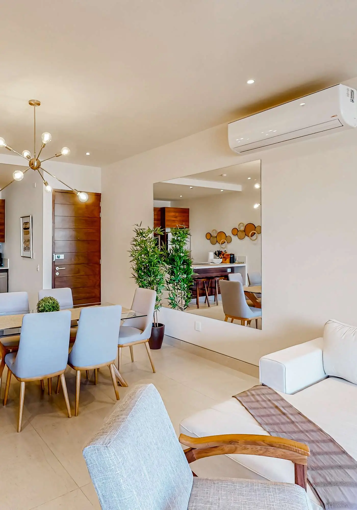 Stunning 2 BR - Pool - Awesome amenities
