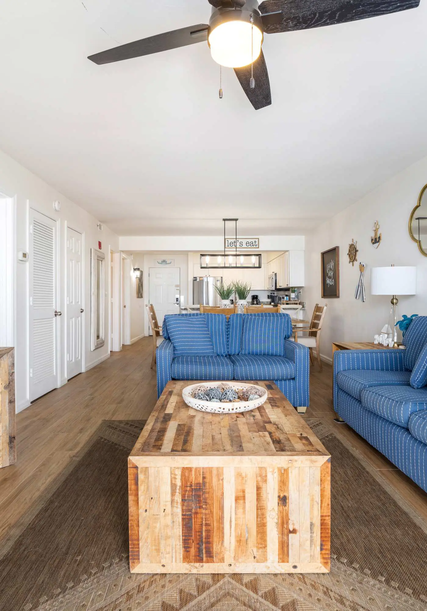 Gulf front condo with resort amenities, steps to the beach