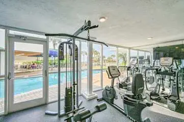 Gulf front condo with resort amenities, steps to the beach