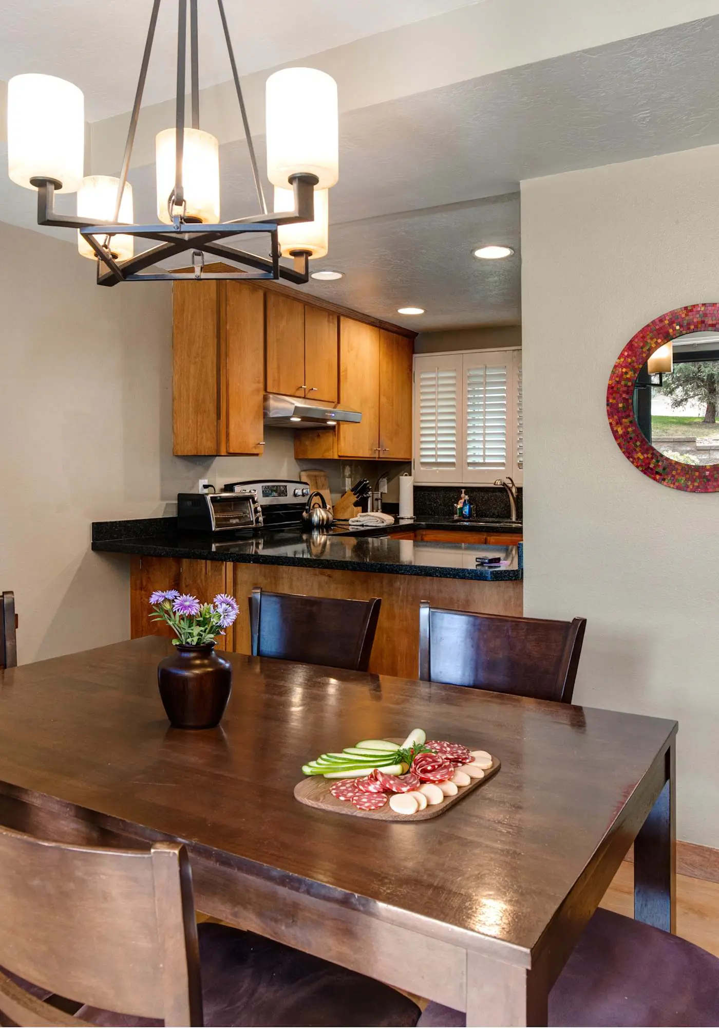 3BR Townhouse with Loft - Walk to Ski Lifts