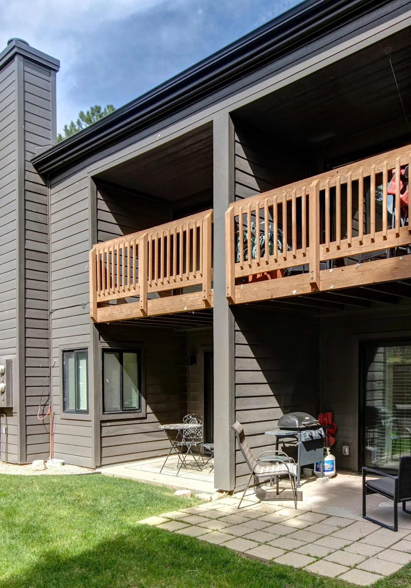 3BR Townhouse with Loft - Walk to Ski Lifts
