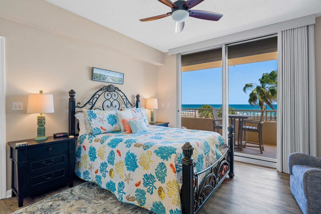 2BR Beach Condo, Shared Pool, Tennis Courts 
