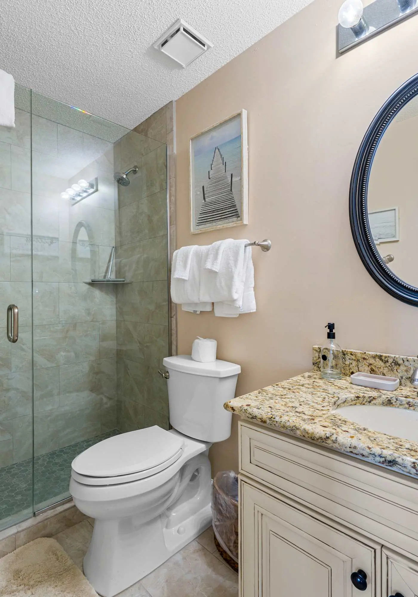 2BR Beach Condo, Shared Pool, Tennis Courts 