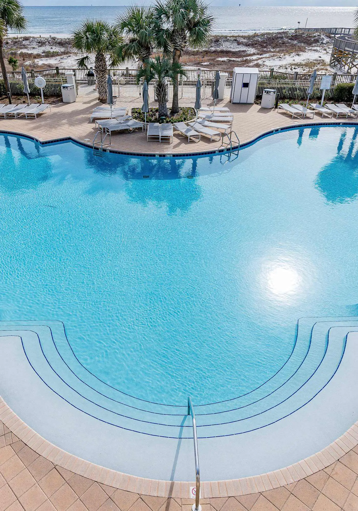 2BR Beach Condo, Shared Pool, Tennis Courts 