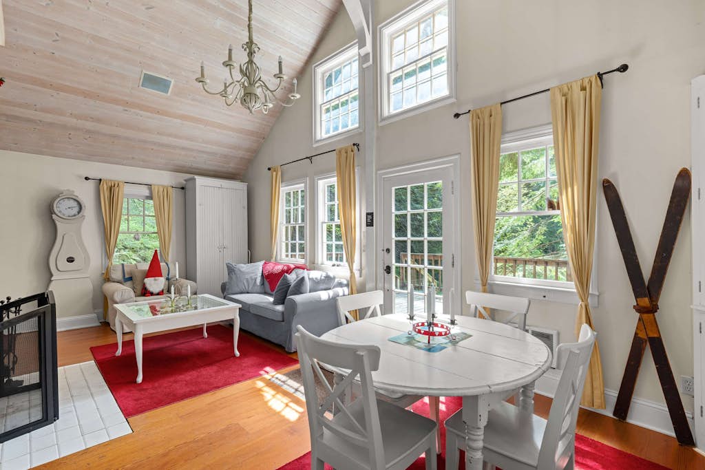 Waterfront lodge on 24 acres with patio & fireplace