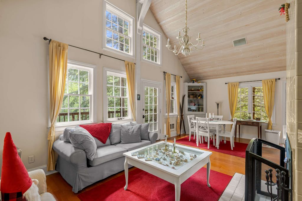 Waterfront lodge on 24 acres with patio & fireplace