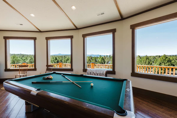 Mountain Retreat with Stunning Views