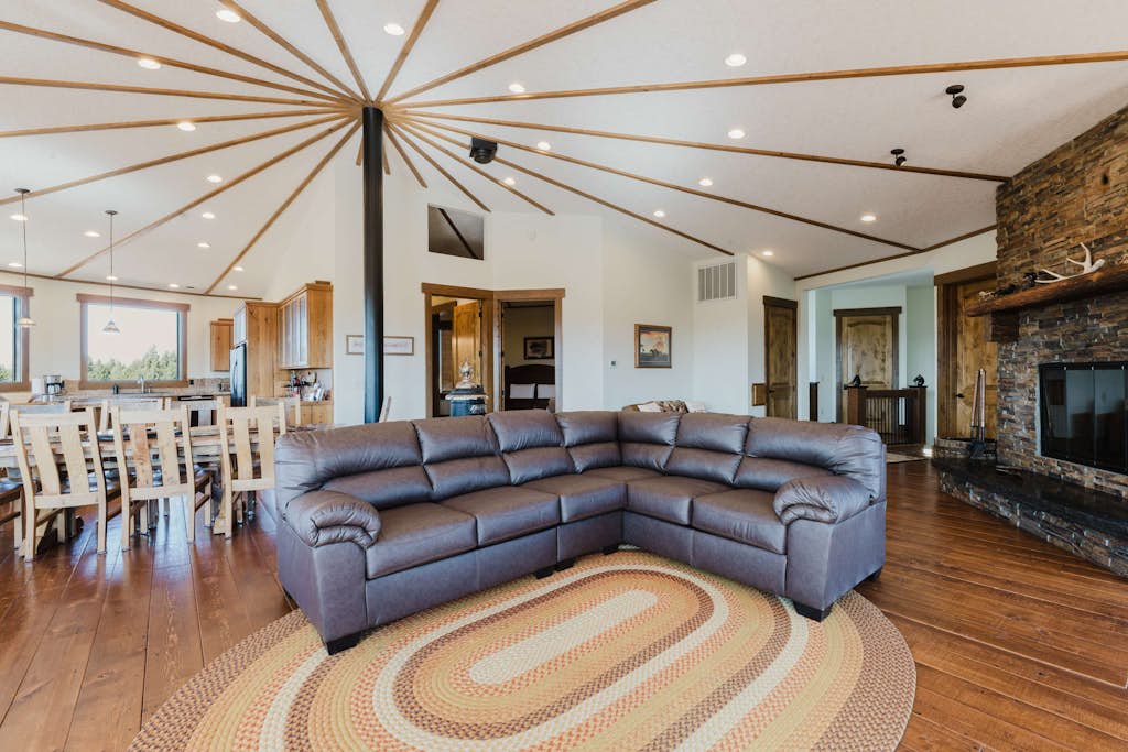 Mountain Retreat with Stunning Views