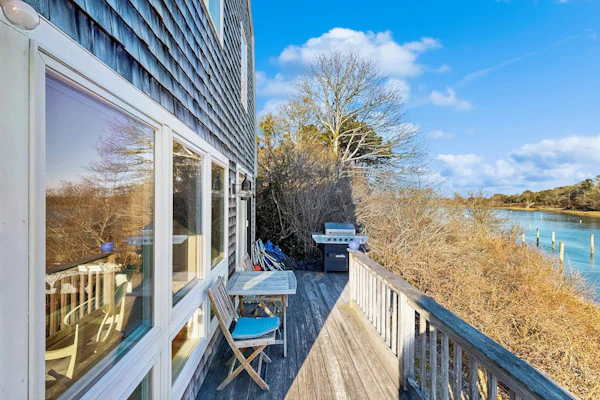 Breathtaking Riverfront Home with a Lovely Deck, Close to Beach - Dogs OK