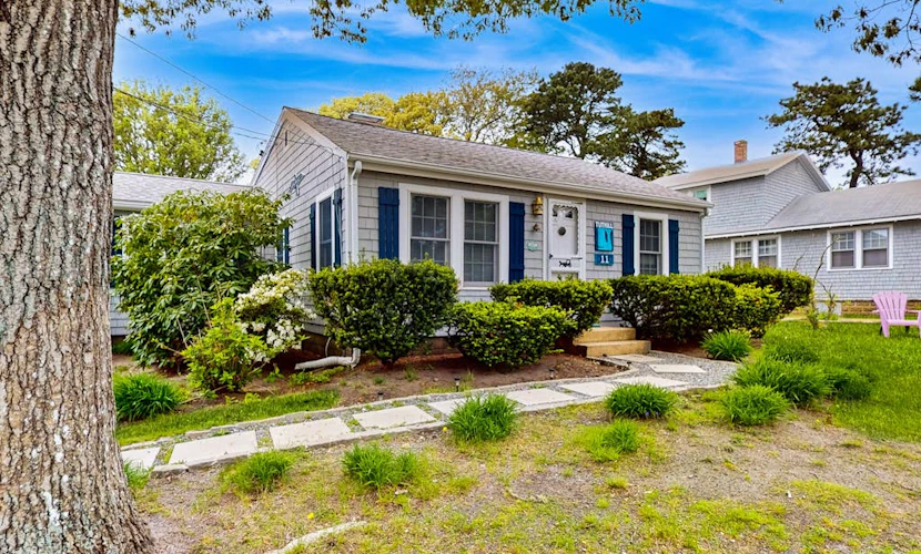 Garden Cottage Just Steps from the Beach in Cape Cod