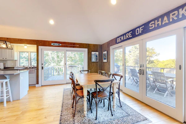Beautiful dog-friendly home with water view, balcony & washer/dryer