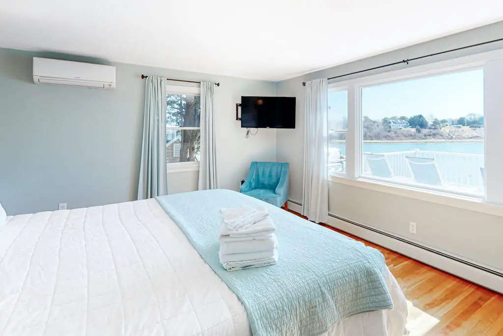 Island Bay Bungalow