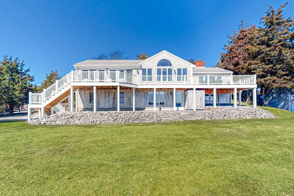 Island Bay Bungalow