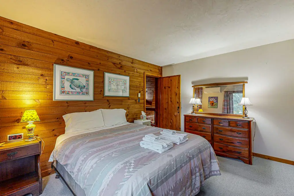 Cozy Island Cabin