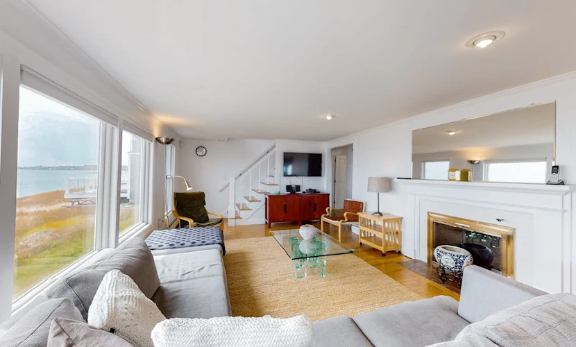 Dog Friendly Waterfront Hyannis Haven – Walk to Kalmus Beach