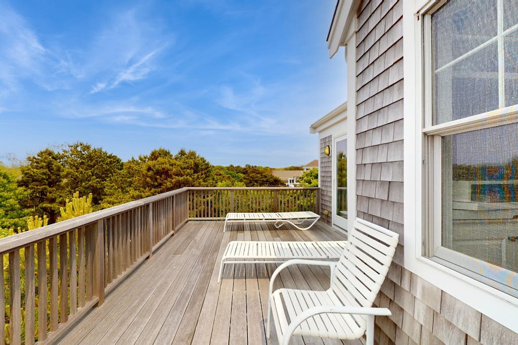 Cape Beach House with spectacular views and beach access, central AC