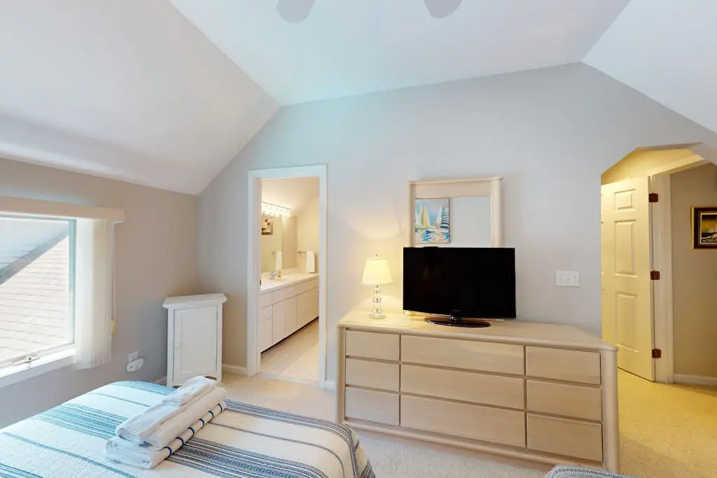 New Seabury Escape