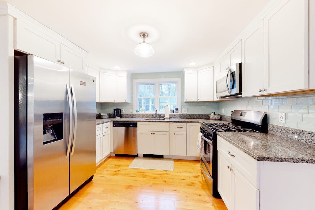 Incredibly spacious home with games, bikes, kayaks, firepit & amazing yard