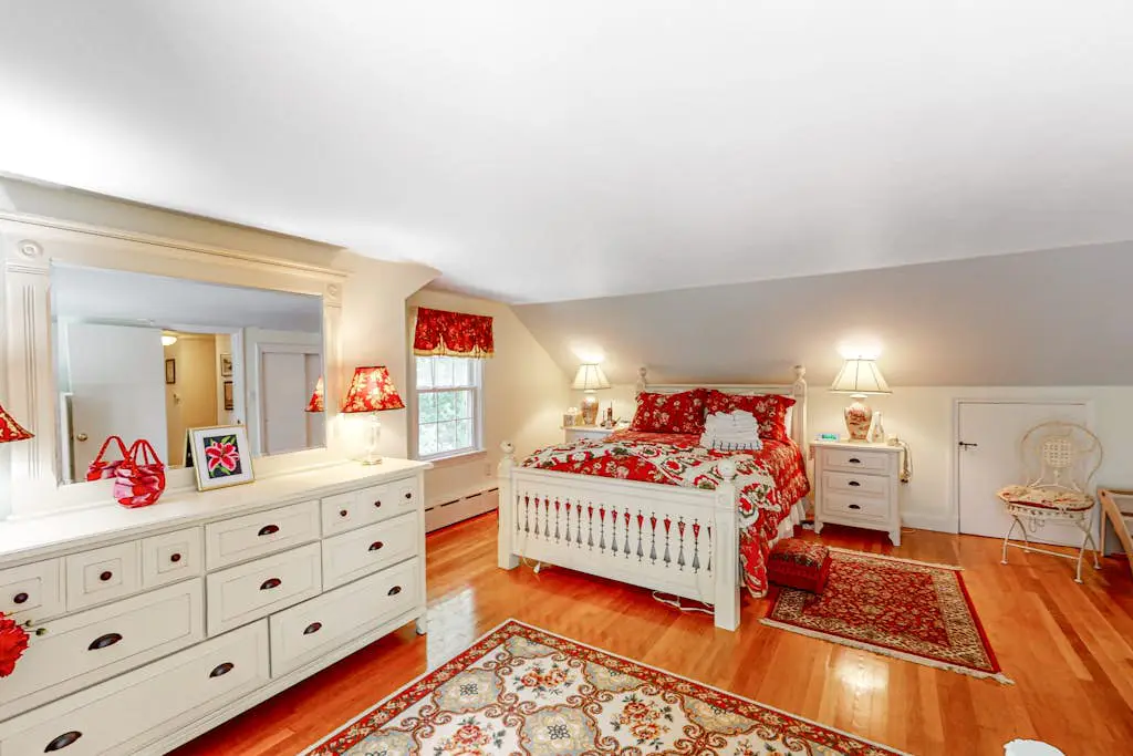 Falmouth Beachtown Getaway