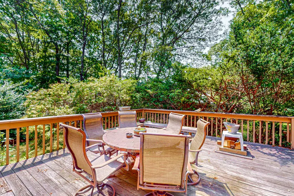 Falmouth Beachtown Getaway