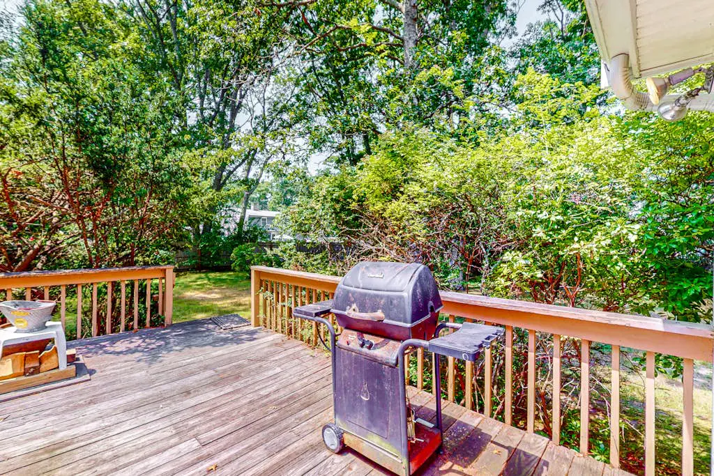 Falmouth Beachtown Getaway