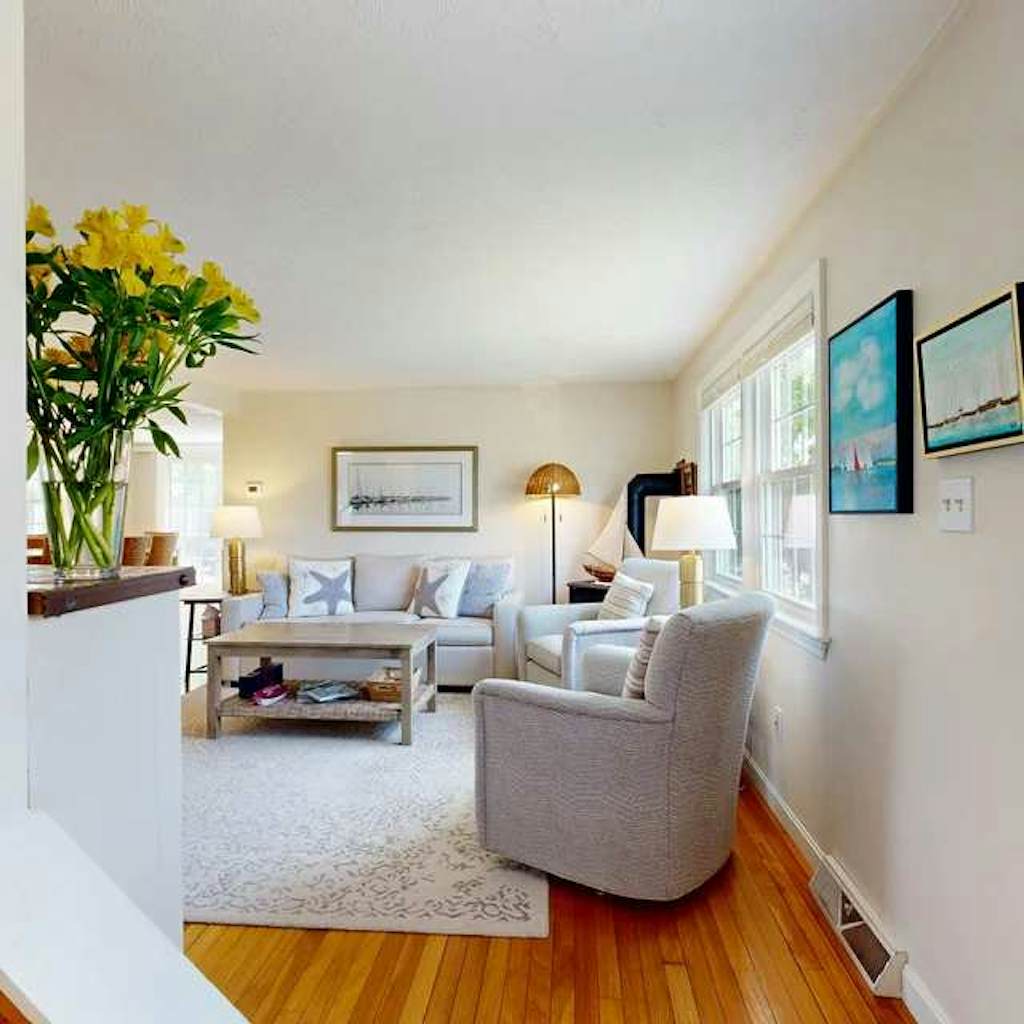 Inviting duplex with central AC, grill, firepit, & walk to beach