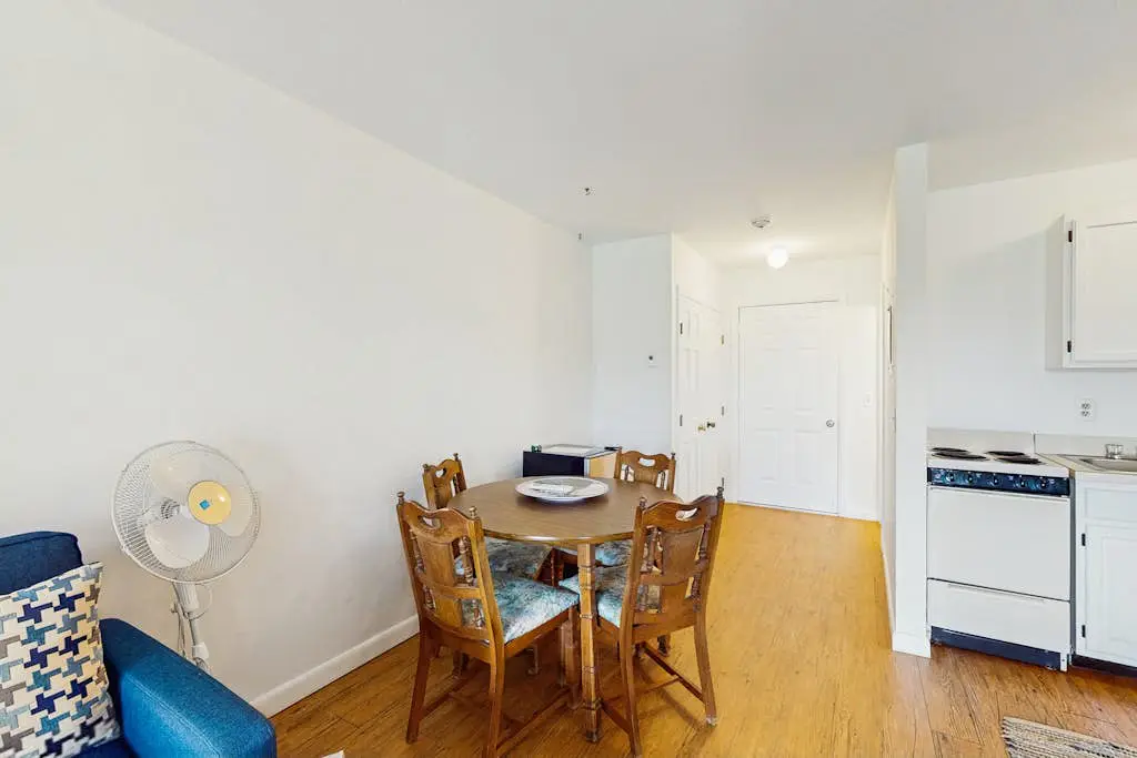 Large Studio with Patio and Pool