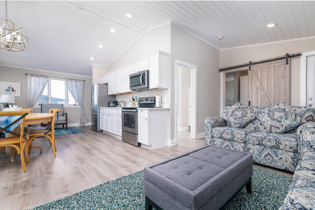 Sandbars Inn #16 - 2nd floor