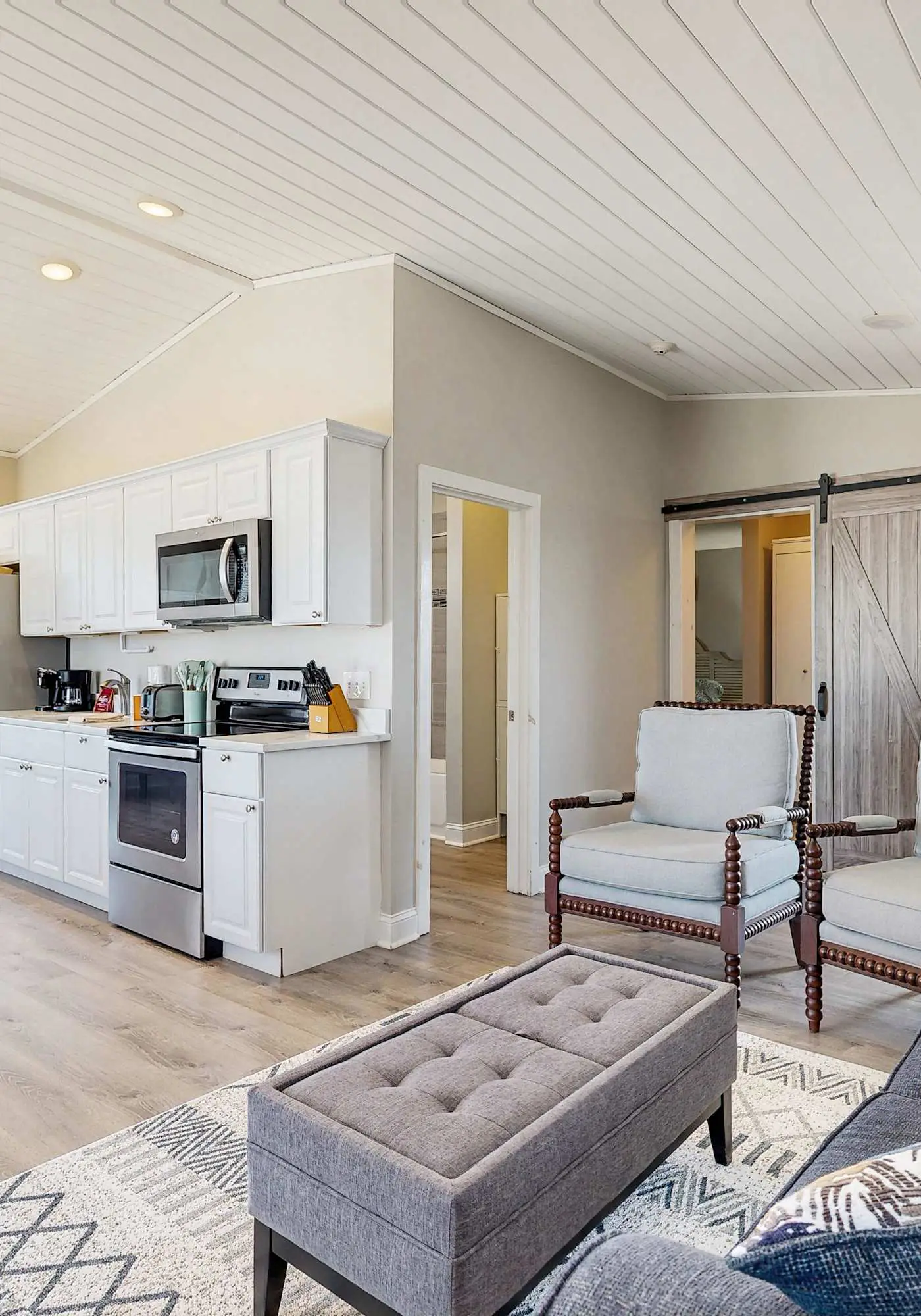 Sandbars Inn #16 - 2nd floor