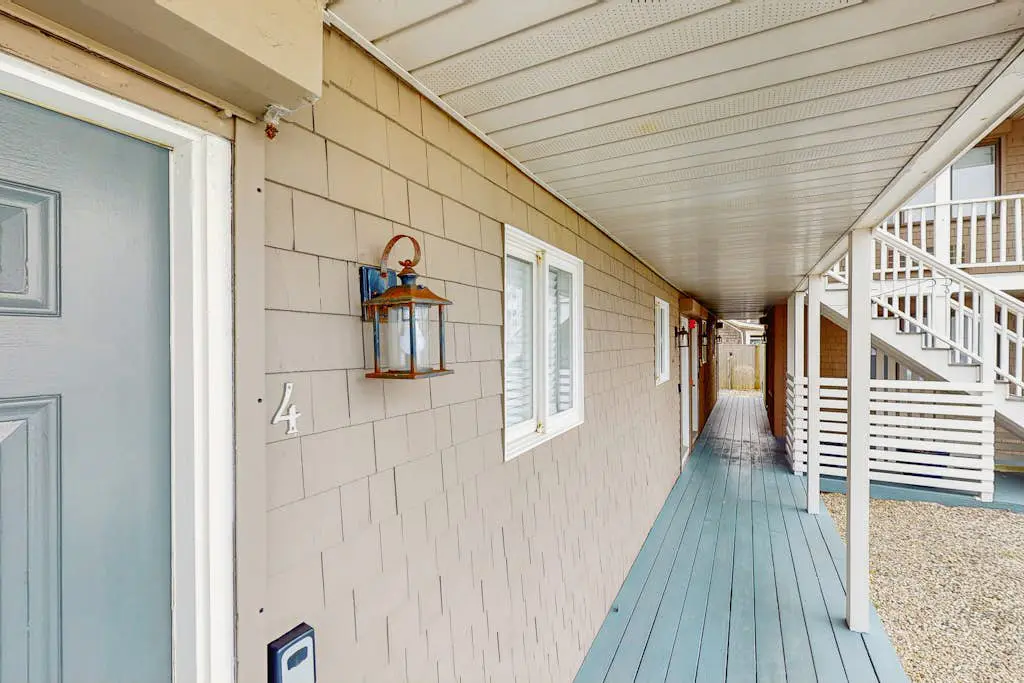 Sandbars Inn #4