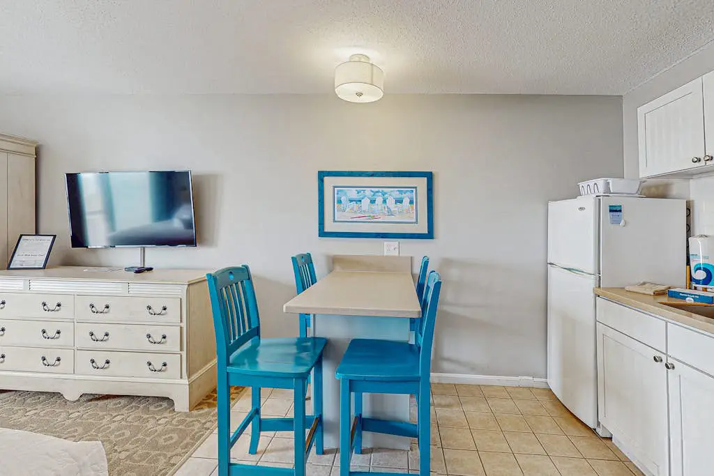 Sandbars Inn #10 - 2nd floor
