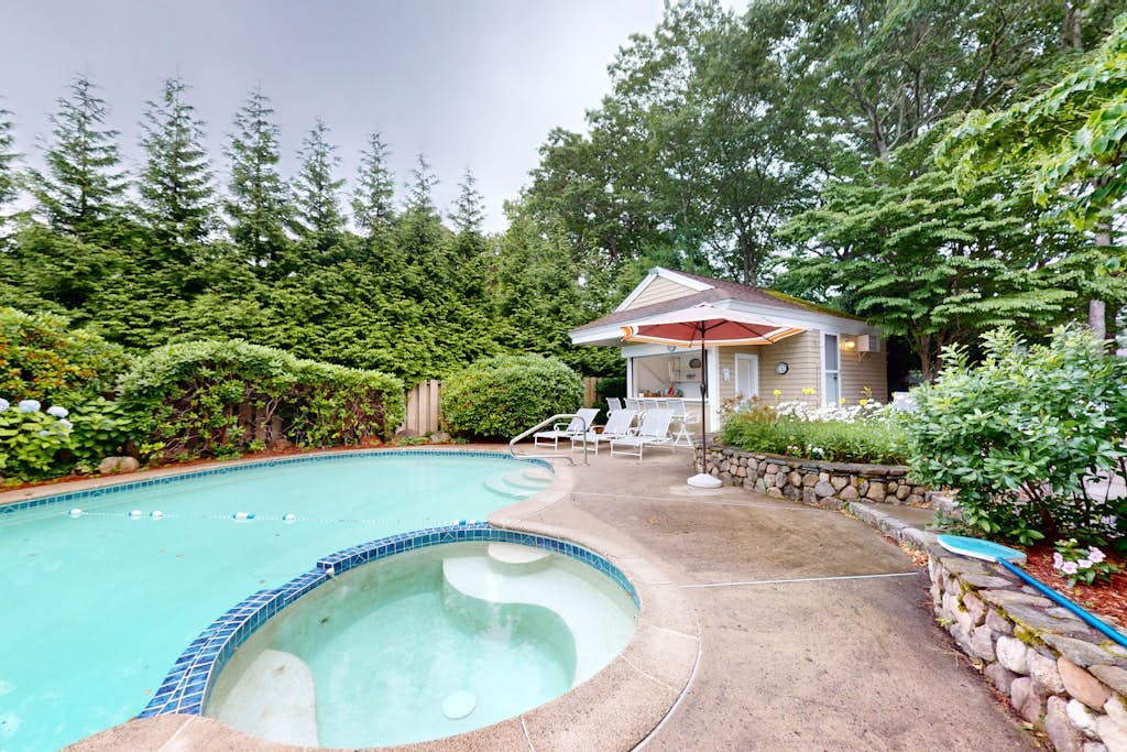 Private pool close to beach with cabana, grill, AC, patio, dog-friendly