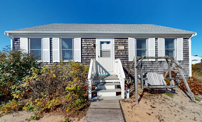 Cozy cottage steps to the beach with patio, W/D, & partial AC
